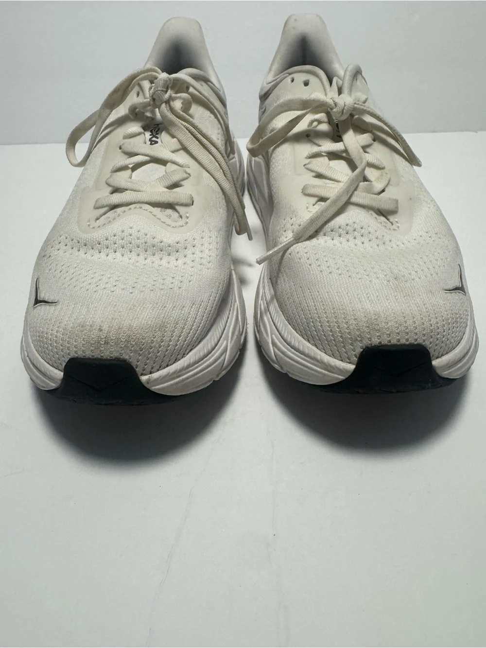 Hoka One One Arahi 7 Clifton 9 Size 8.5 Men's